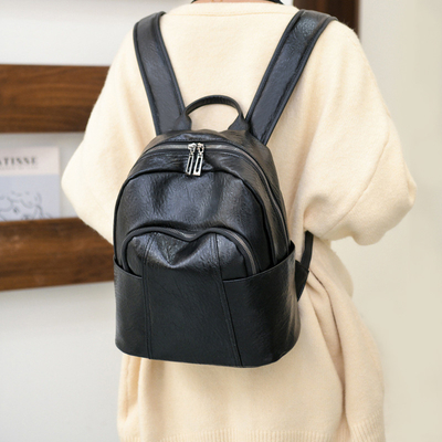Custom Outdoor Casual Ladies Backpack in PU Leather with Zipper Closure 37*29*6cm