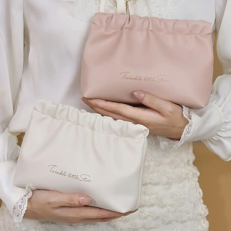 Custom logo Makeup Bag Travel Supplies toiletry pouch Lipstick Storage pouch Earphone Jewelry Leaf Spring Bag Mini Cosmetic Bag womens handbag